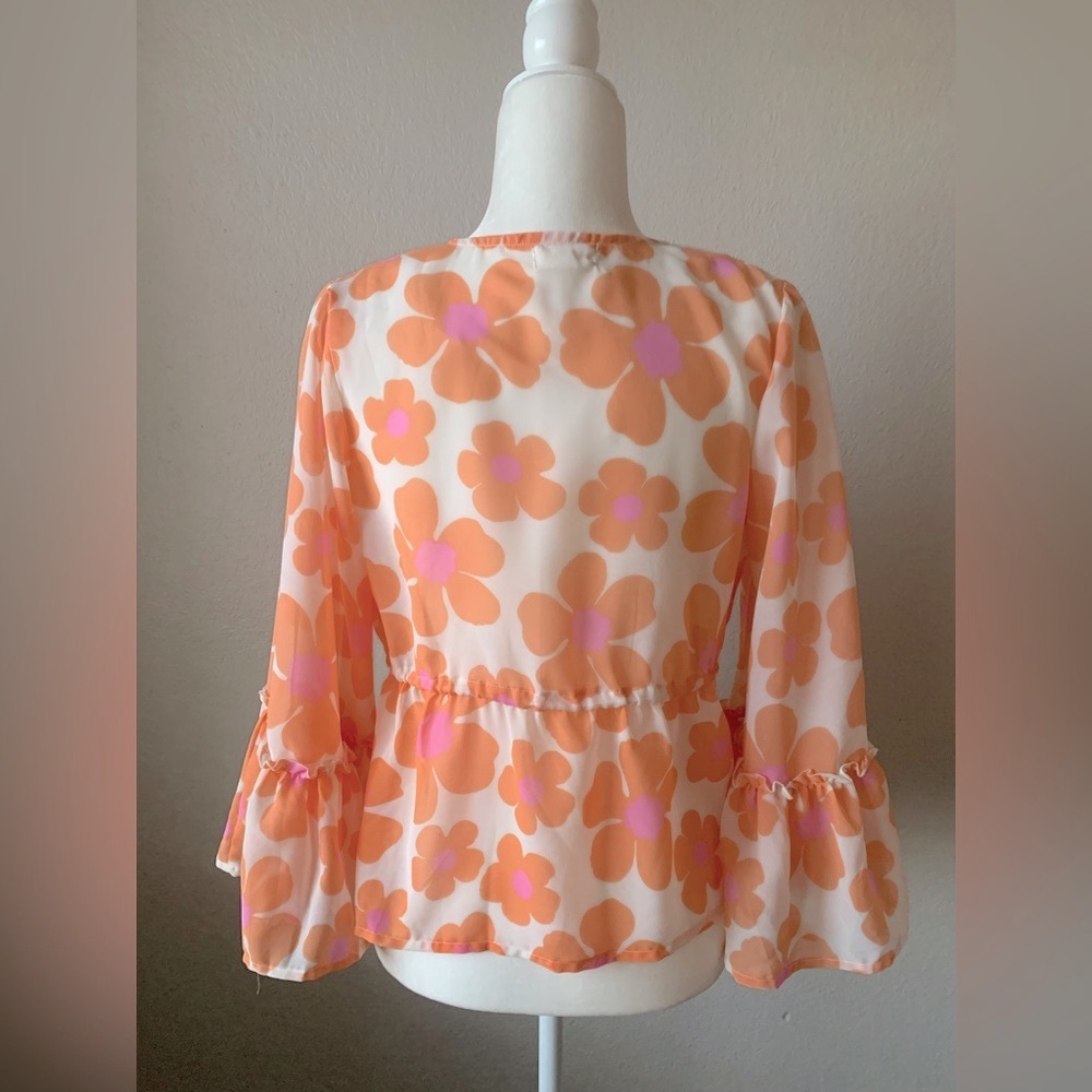 Girl Soul Floral Sheer Blouse with Bell Sleeves Size Small - Picture 3 of 5